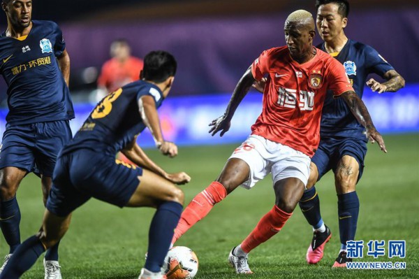 广州富力攻势如火如荼，剑指中超冠军宝座的简单介绍